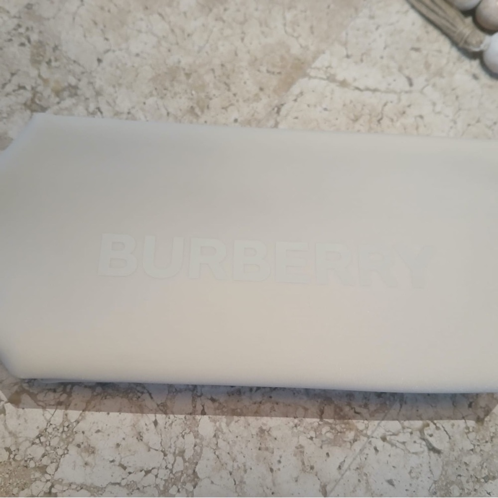 Burberry Cream Cosmetic Makeup Bag Pouch